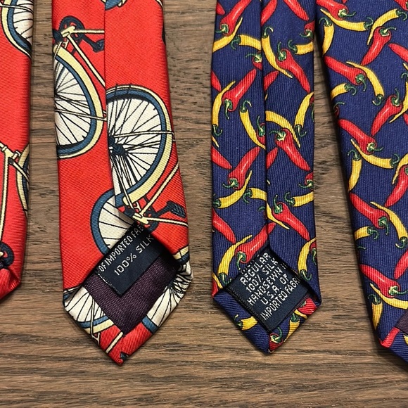 Lands' End Red Bicycles 🚲 and Blue Chili Peppers 🌶️ - Picture 3 of 3